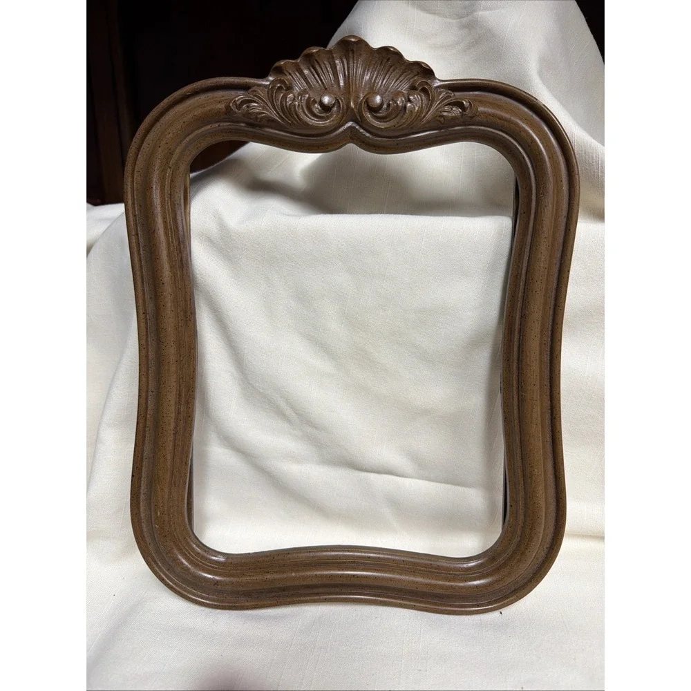 Vtg I.I.C. 1978 Ornate‎ Gesso Photo Frame Made in USA - Front Piece Only